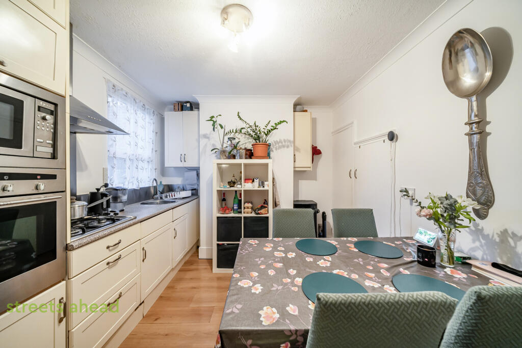 2 bed Detached for rent in Croydon. From Streets Ahead - Croydon - Lettings