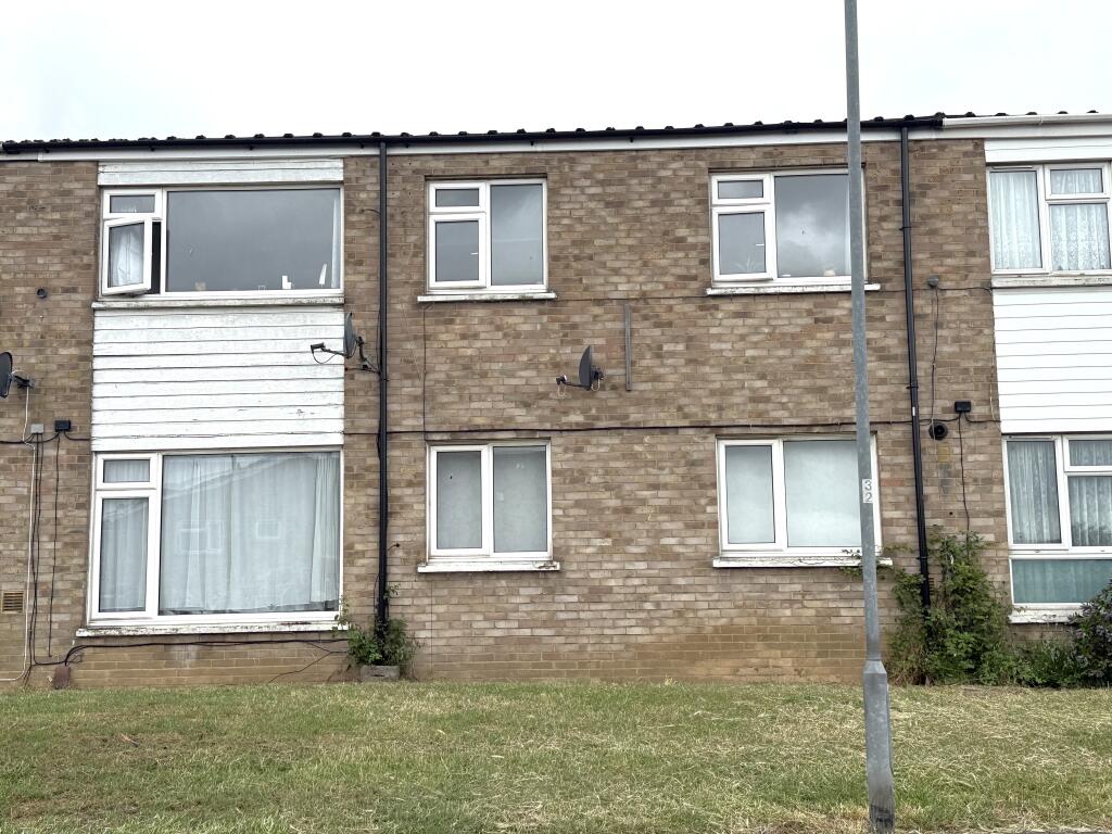 3 bed Mid Terraced House for rent in Corringham. From John Cottis & Co - Stanford-Le-Hope