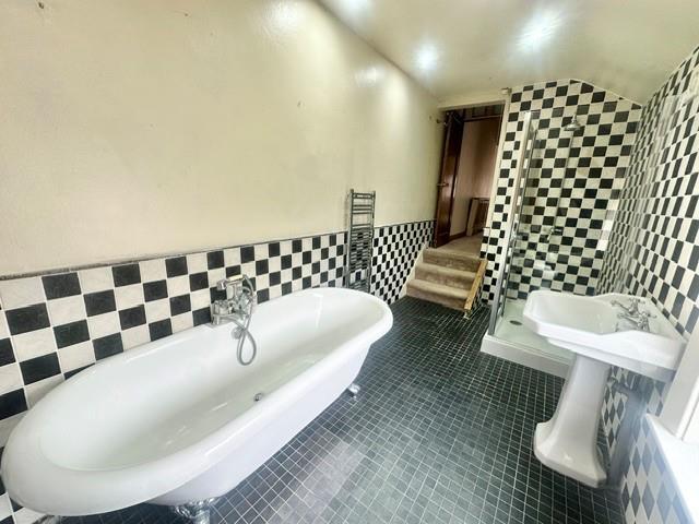 2 bed End of Terrace for rent in Holt End. From Vizors - Redditch