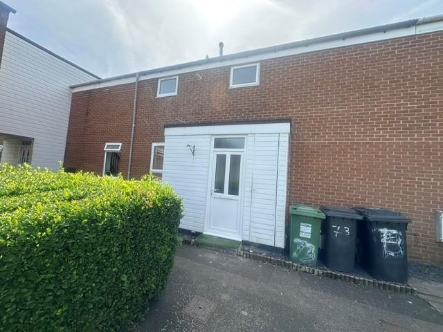 2 bed Mid Terraced House for rent in Holt End. From Vizors - Redditch