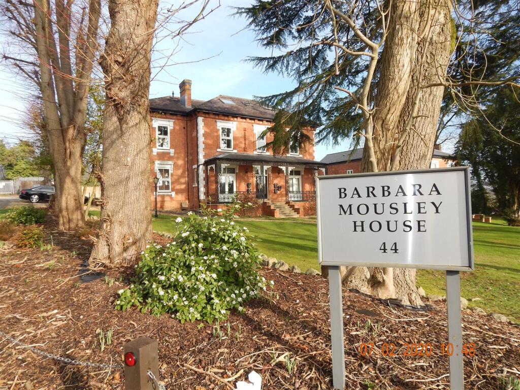 1 bed 1st Floor Flat for rent in . From Vizors - Redditch
