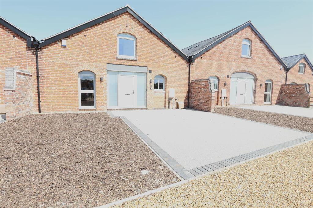 4 bed Barn Conversion for rent in Middletown. From Vizors - Redditch 4 bed Barn Conversion for rent in Middletown. From Vizors - Redditch