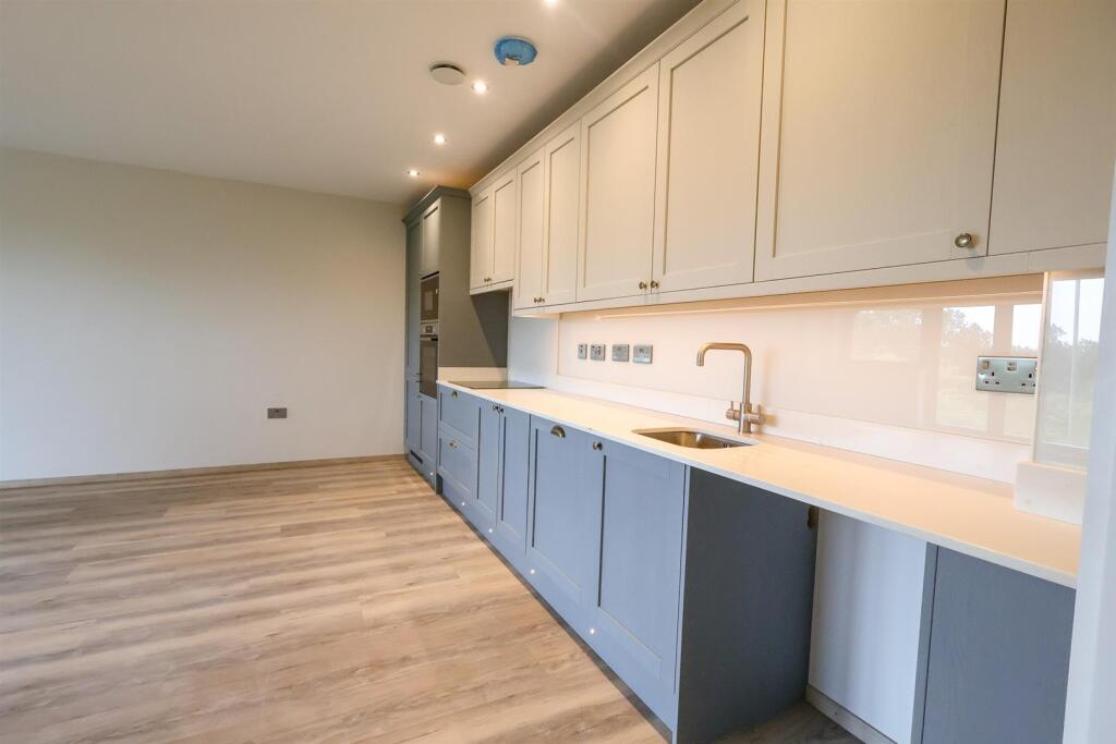 2 bed 1st Floor Flat for rent in Redditch. From Vizors - Redditch 2 bed 1st Floor Flat for rent in Redditch. From Vizors - Redditch