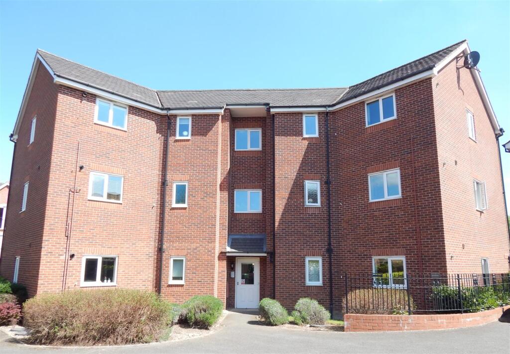 2 bed 1st Floor Flat for rent in Bromsgrove. From Vizors - Redditch