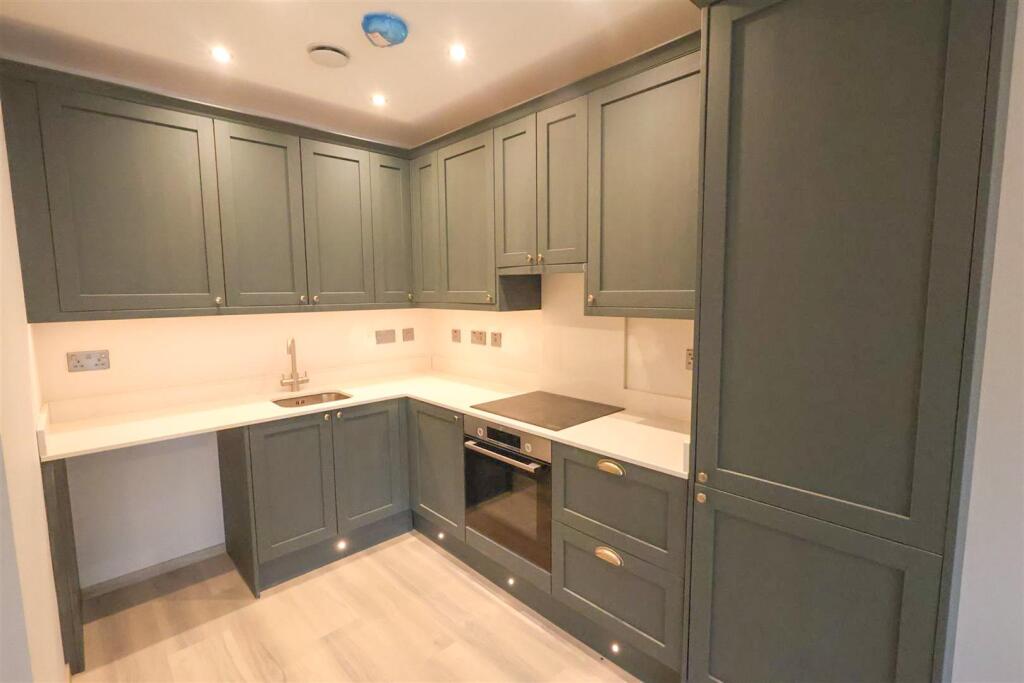 1 bed 1st Floor Flat for rent in Redditch. From Vizors - Redditch 1 bed 1st Floor Flat for rent in Redditch. From Vizors - Redditch