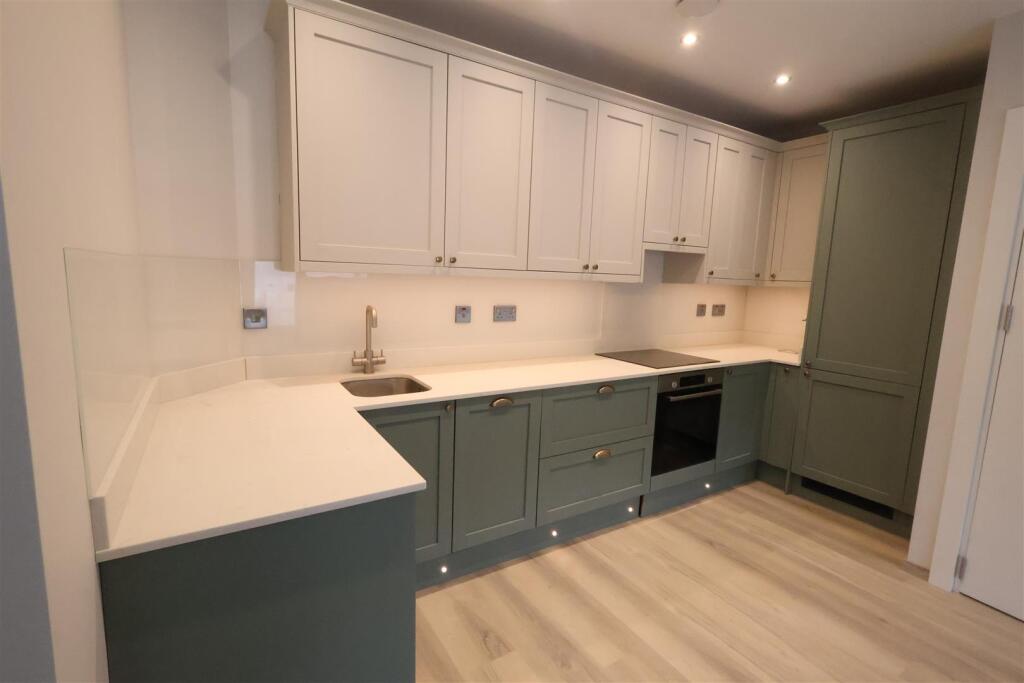 2 bed Apartment for rent in Redditch. From Vizors - Redditch