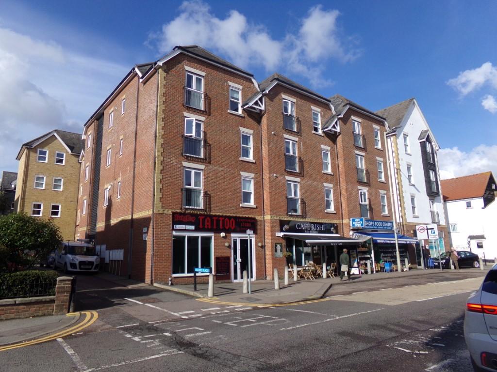 2 bed Apartment for rent in Bishop's Stortford. From John Michael Properties - Bishops Stortford