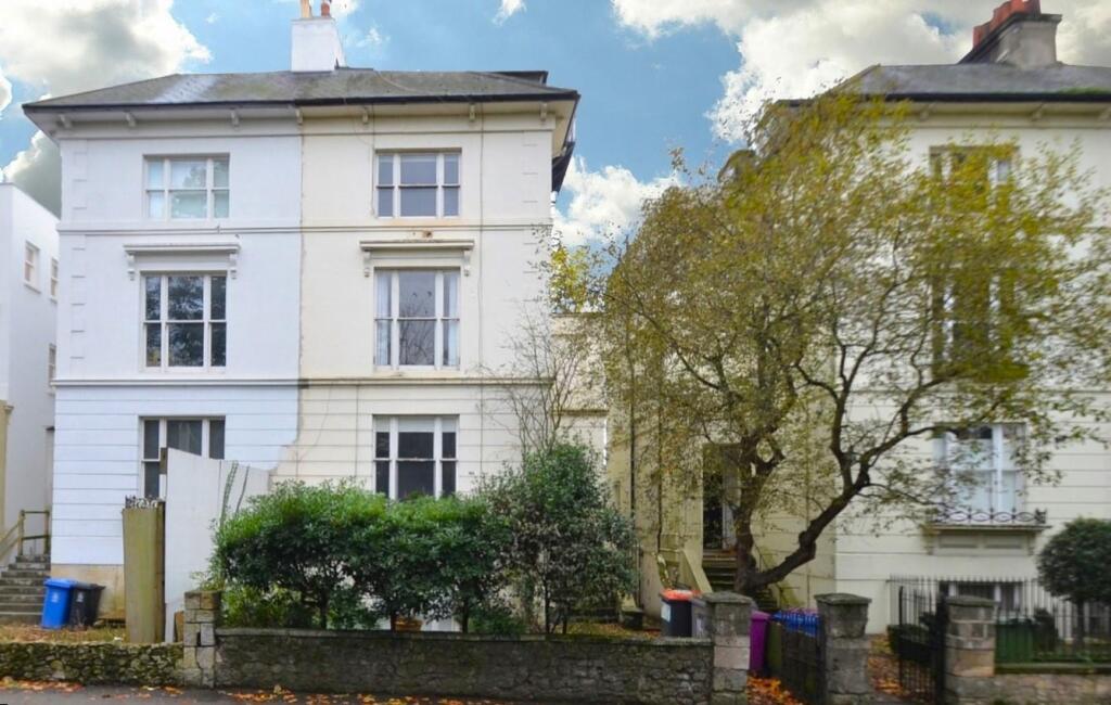 1 bed 1st Floor Flat for rent in Windsor. From Hardings - Windsor