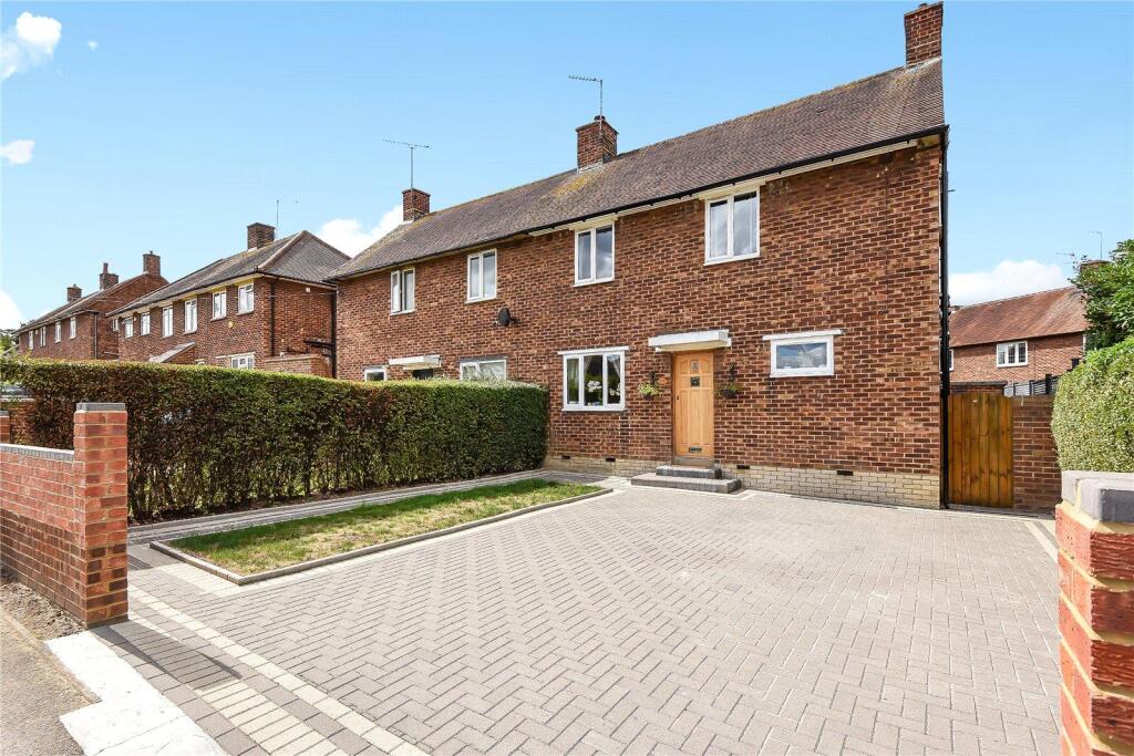 3 bed Semi Detached for rent in Oakley Green. From Hardings - Windsor
