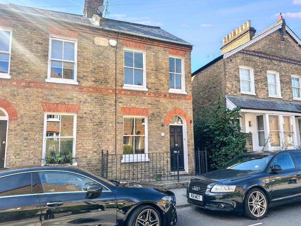 2 bed Detached for rent in Windsor. From Hardings - Windsor