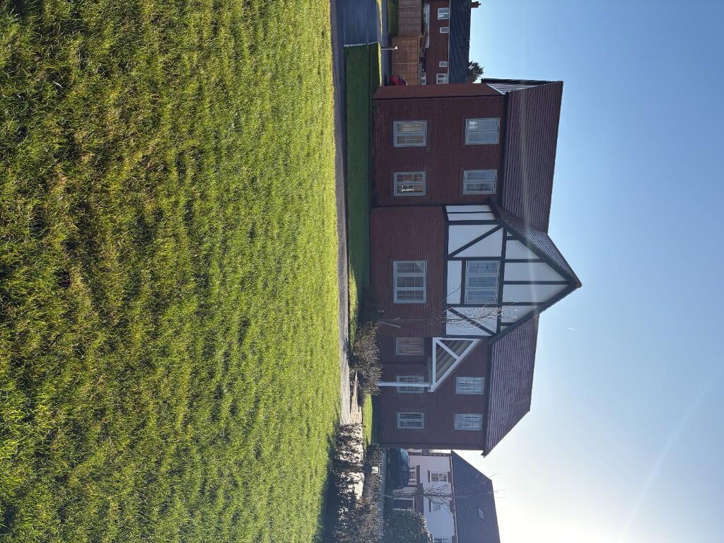 1 bed 1st Floor Flat for rent in . From Muir Group - Lettings Team