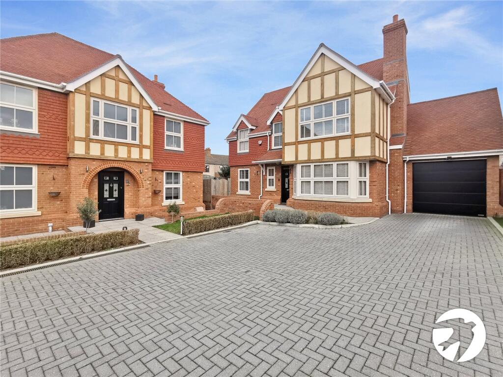 5 bed Detached for rent in . From Robinson Jackson - Barnehurst