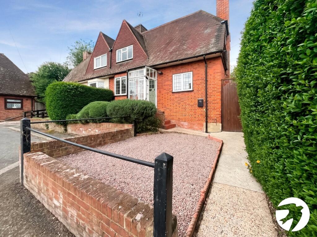 3 bed Semi Detached for rent in Erith. From Robinson Jackson - Barnehurst