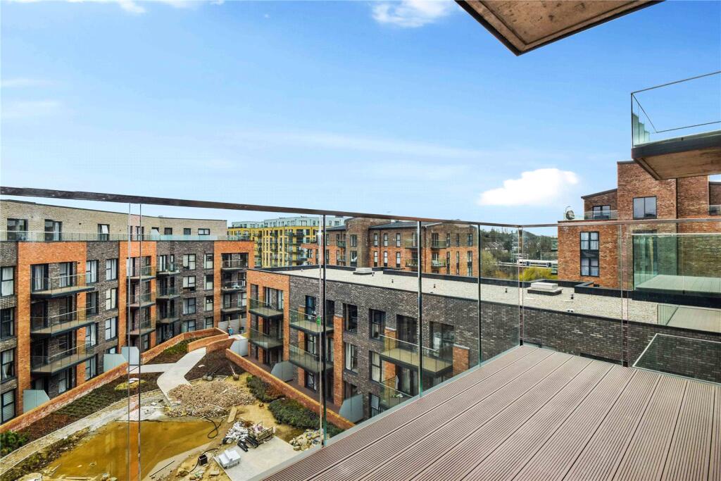 2 bed 1st Floor Flat for rent in Crayford. From Robinson Jackson - Barnehurst