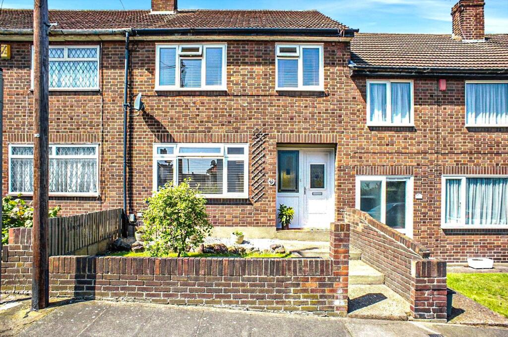3 bed Mid Terraced House for rent in Erith. From Robinson Jackson - Barnehurst