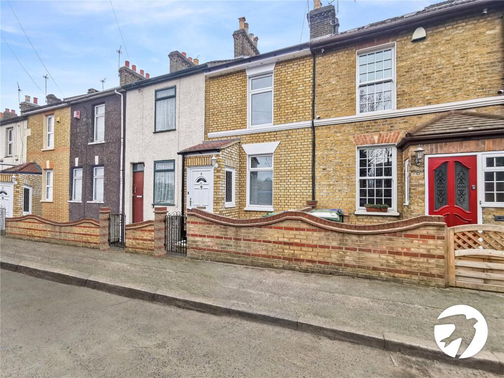 2 bed Detached for rent in Erith. From Robinson Jackson - Barnehurst