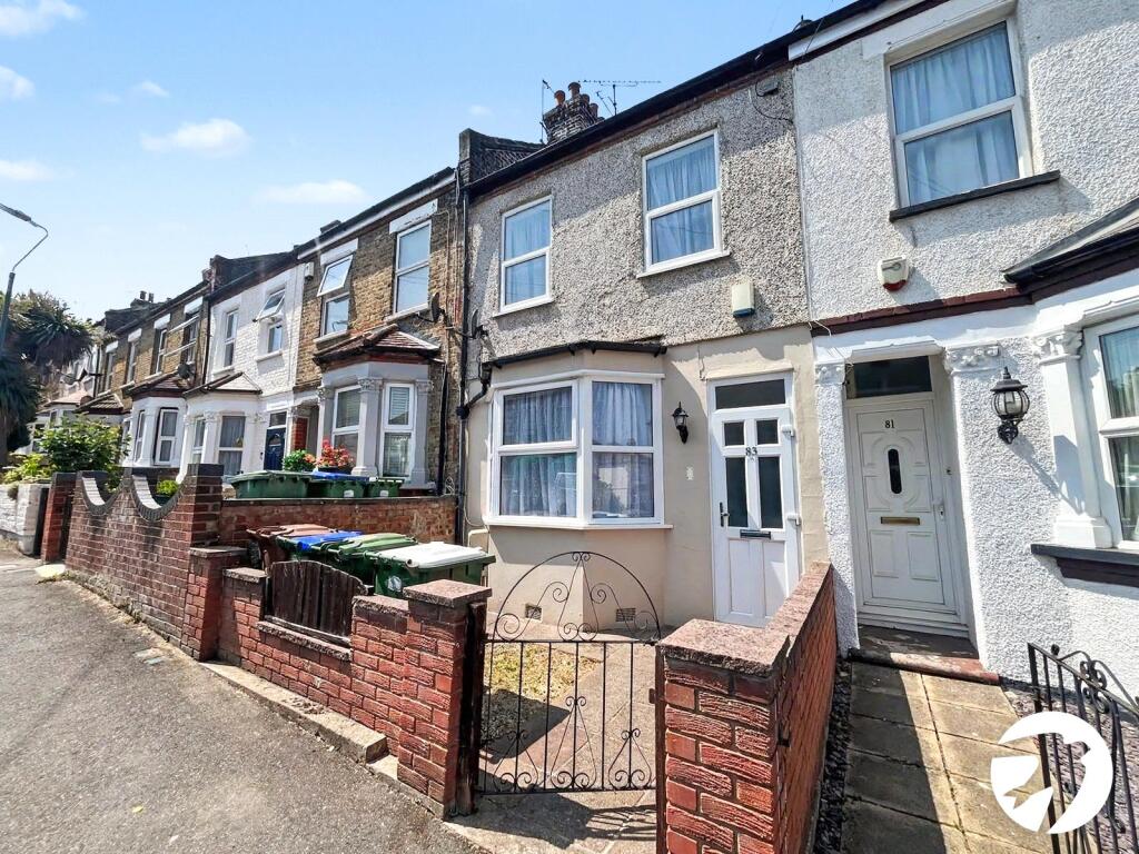 4 bed Mid Terraced House for rent in Erith. From Robinson Jackson - Barnehurst