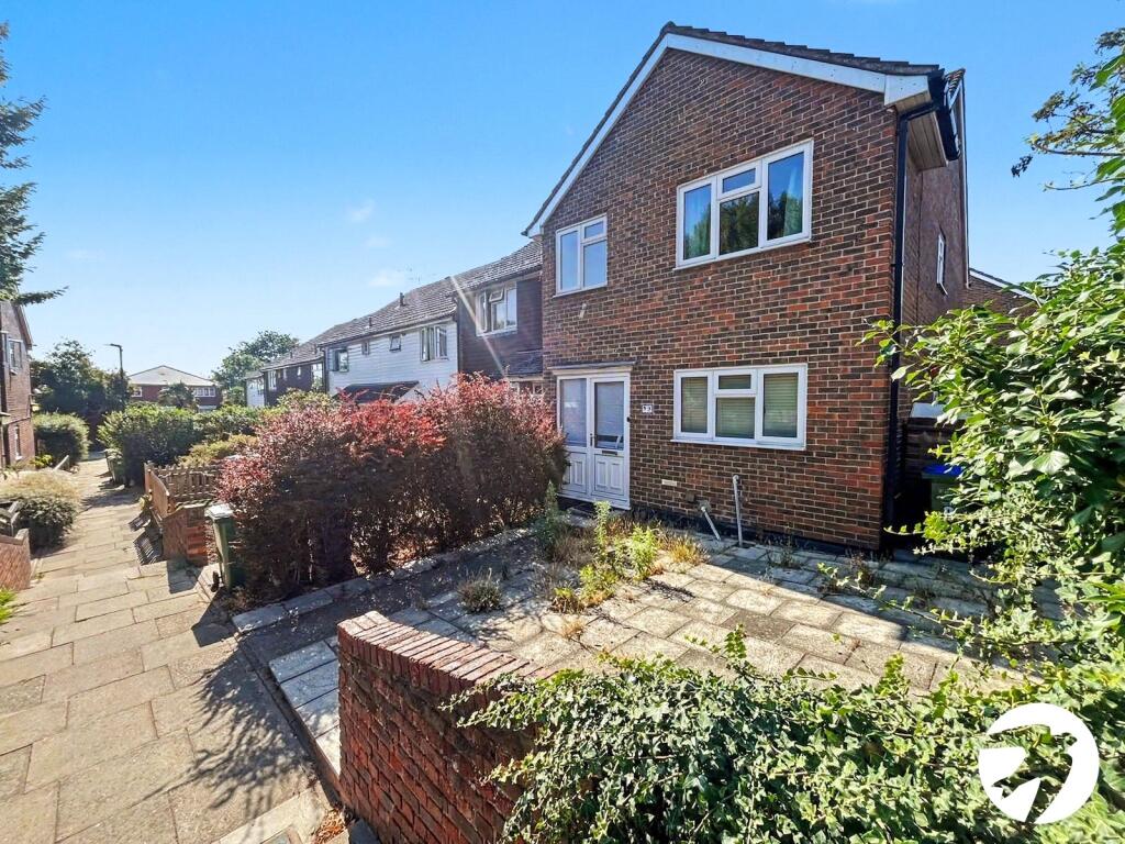 4 bed End of Terrace for rent in Erith. From Robinson Jackson - Barnehurst