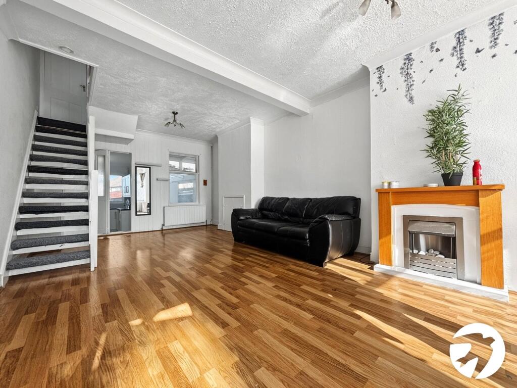 2 bed End of Terrace for rent in Darenth. From Robinson Jackson - Barnehurst 2 bed End of Terrace for rent in Darenth. From Robinson Jackson - Barnehurst