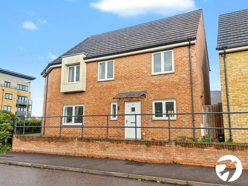 3 bed Semi Detached for rent in Crayford. From Robinson Jackson - Barnehurst 3 bed Semi Detached for rent in Crayford. From Robinson Jackson - Barnehurst