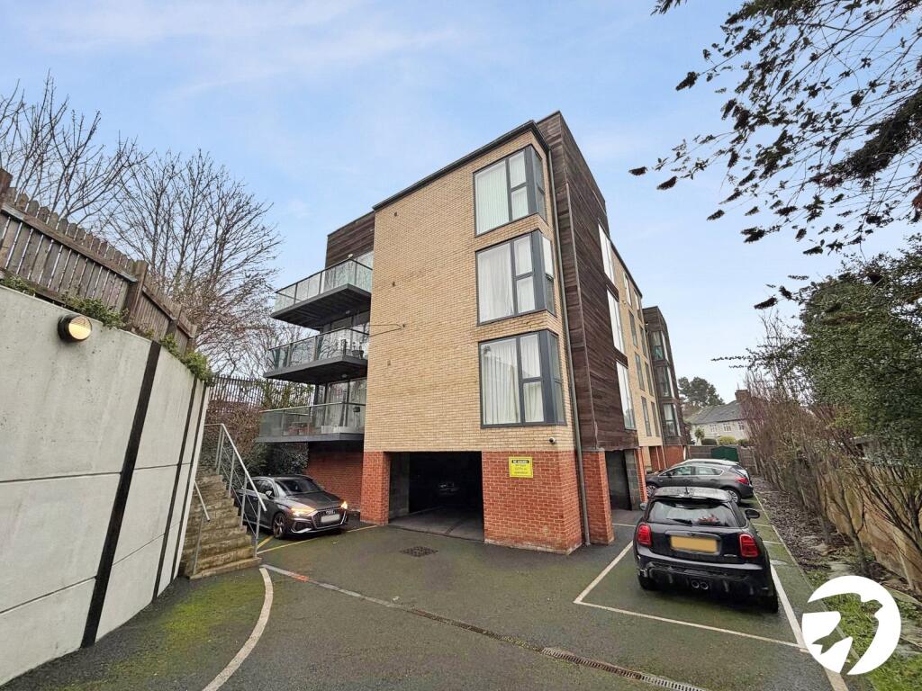 2 bed 1st Floor Flat for rent in Eltham. From Robinson Jackson - Plumstead