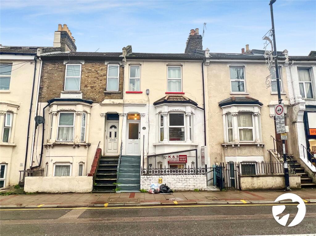 2 bed Mid Terraced House for rent in Woolwich. From Robinson Jackson - Plumstead