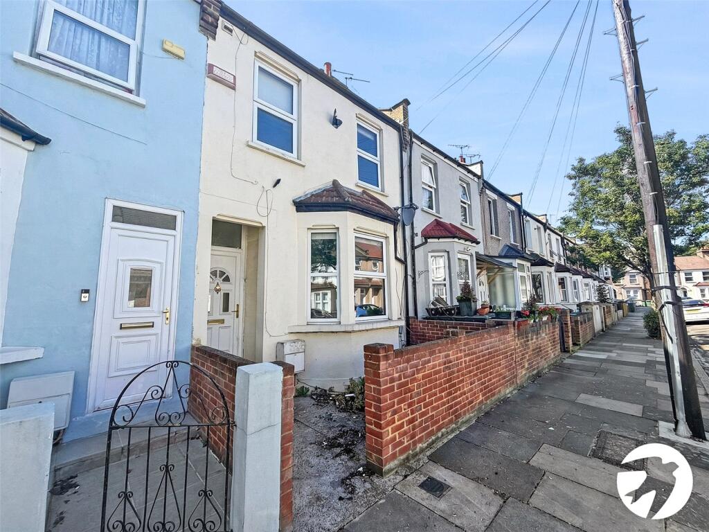 3 bed Mid Terraced House for rent in Woolwich. From Robinson Jackson - Plumstead