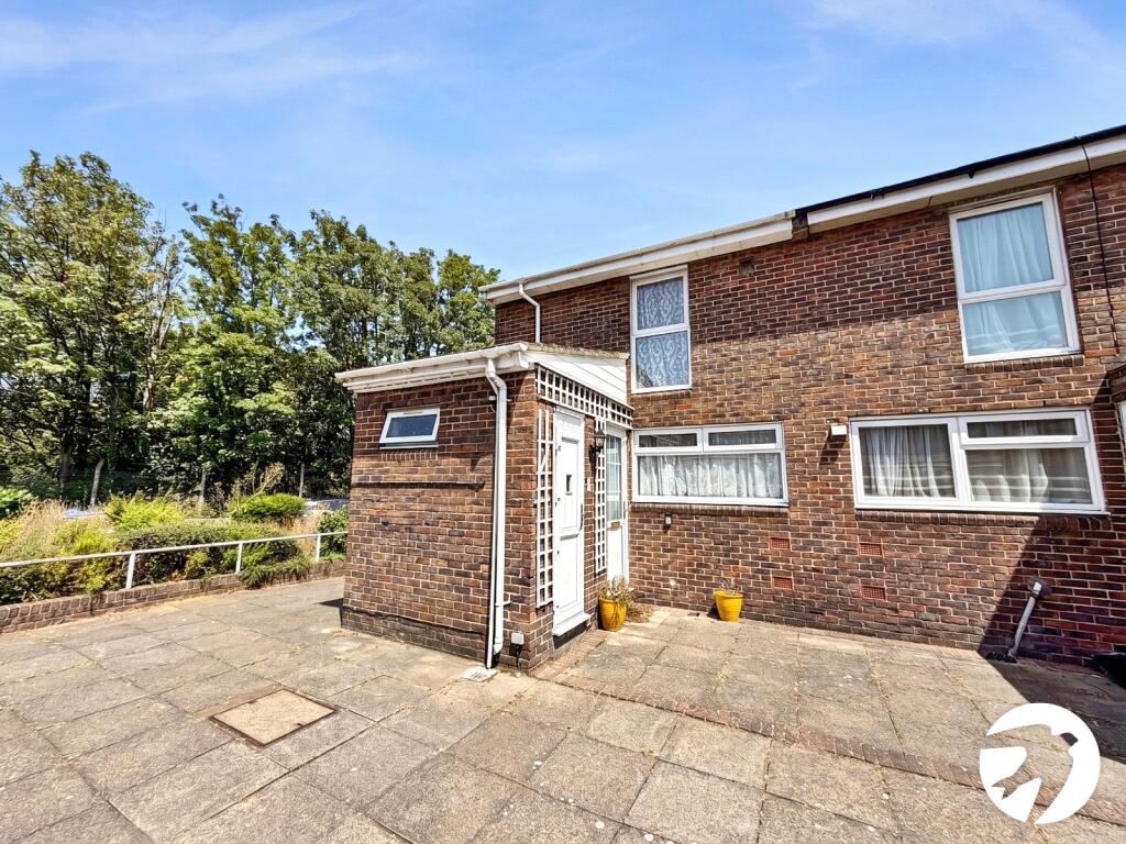 3 bed End of Terrace for rent in London. From Robinson Jackson - Plumstead