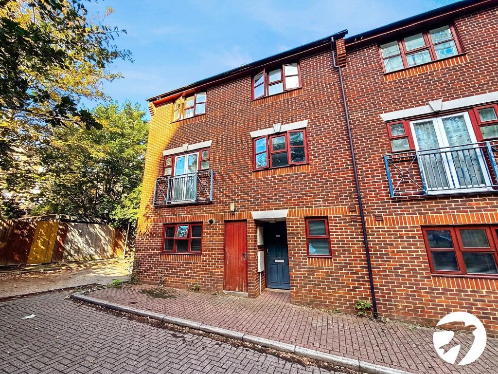 3 bed End of Terrace for rent in London. From Robinson Jackson - Plumstead