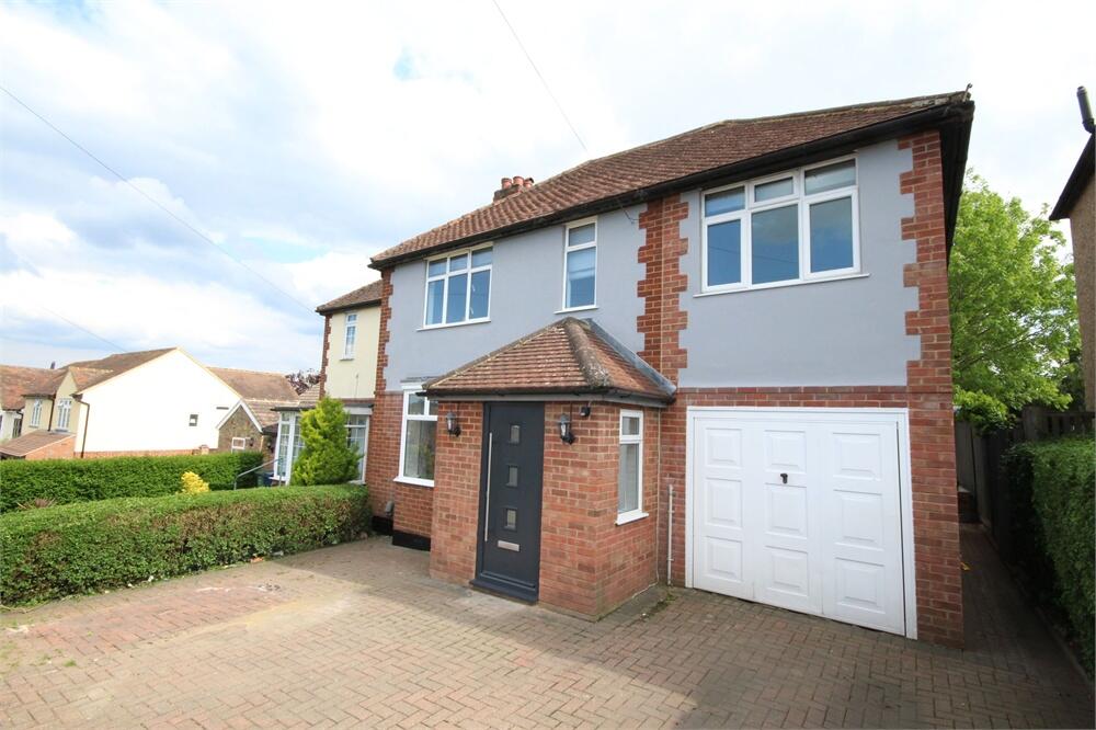 4 bed Semi Detached for rent in Horn Hill. From Rodgers Estate Agents - Chalfont St. Peter