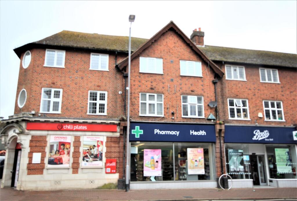 2 bed Annexe for rent in Gerrards Cross. From Rodgers Estate Agents - Chalfont St. Peter