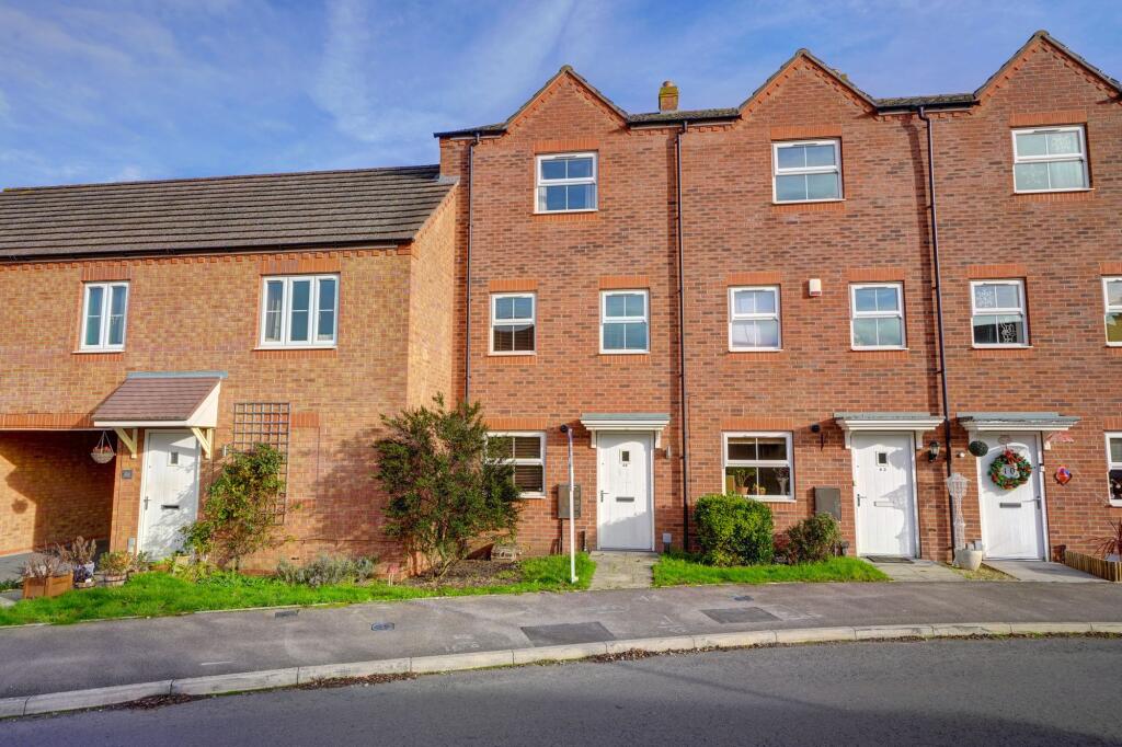 4 bed Not Specified for rent in Evesham. From Johnsons Property Consultants - Evesham