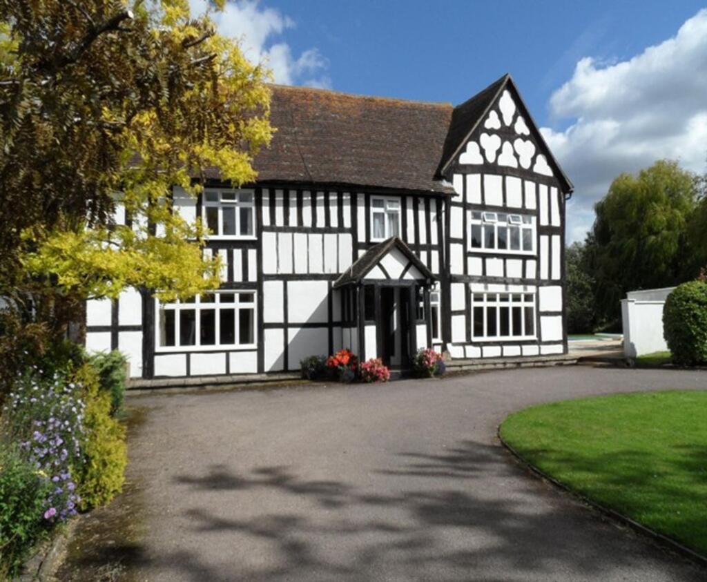 5 bed Detached for rent in Pershore. From Johnsons Property Consultants - Evesham