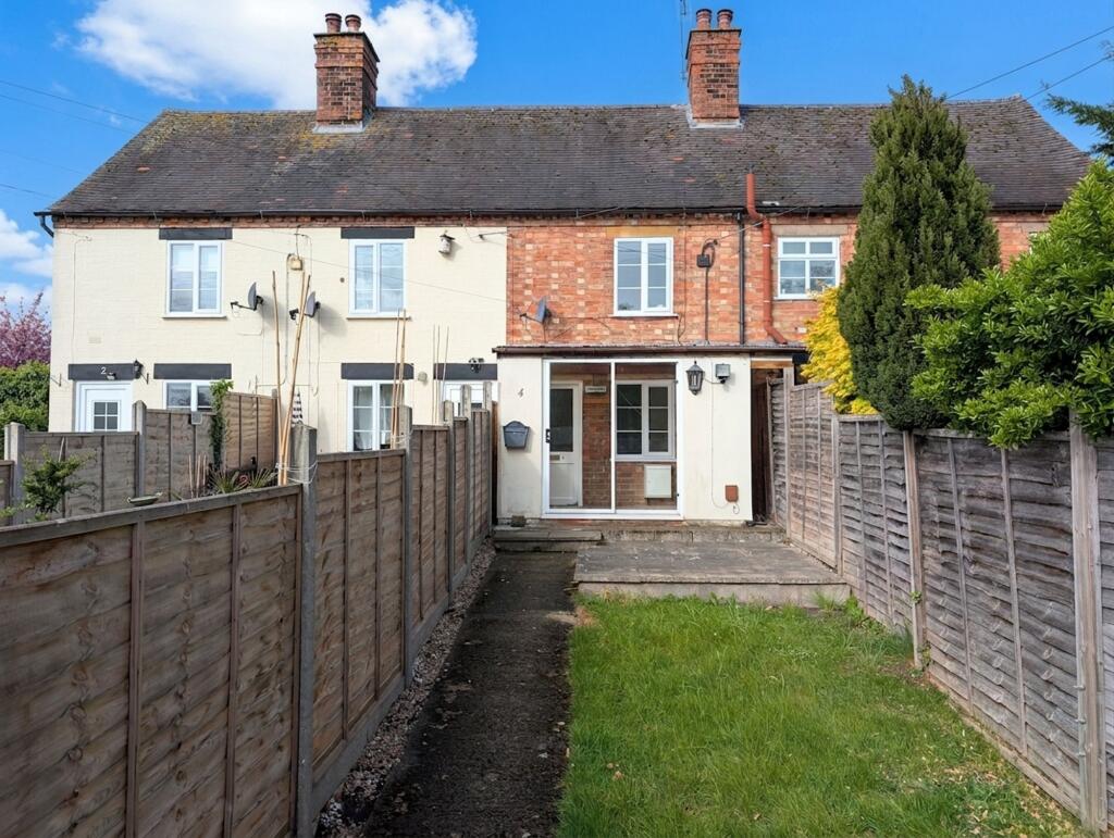 1 bed Mid Terraced House for rent in Evesham. From Johnsons Property Consultants - Evesham