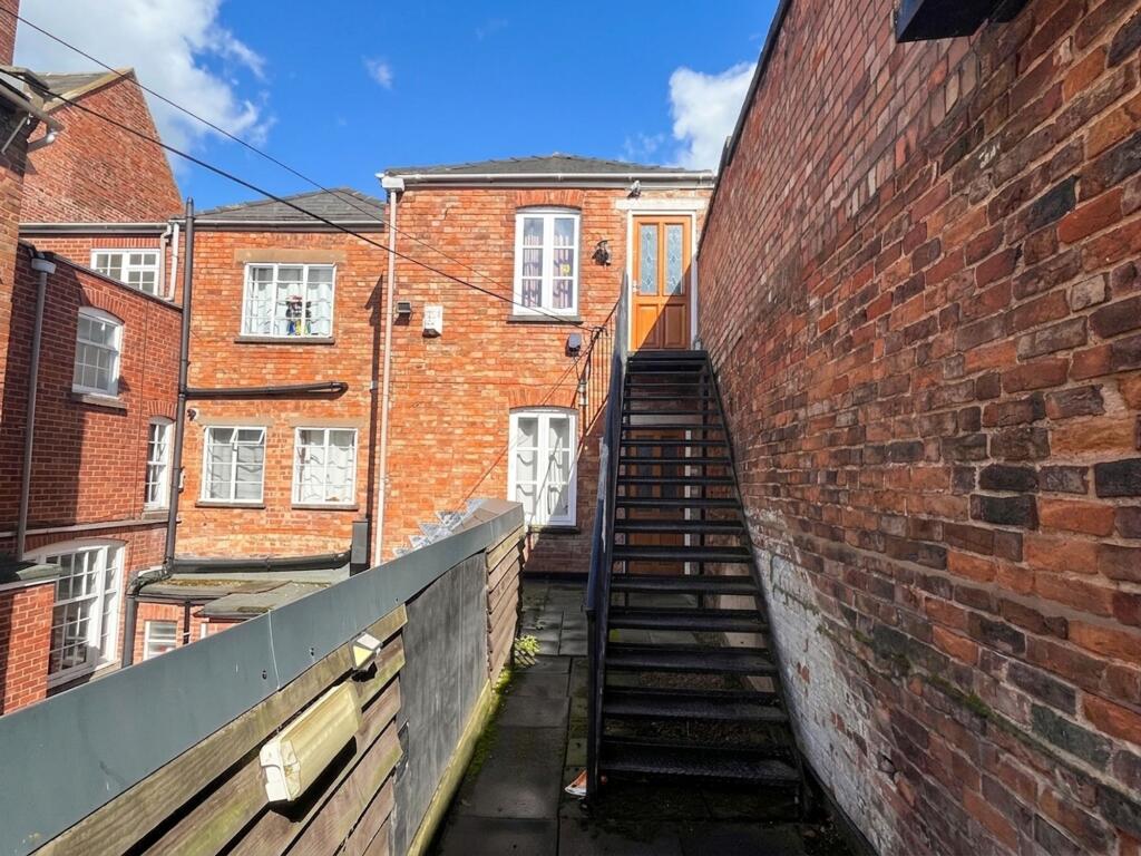 1 bed 1st Floor Flat for rent in Evesham. From Johnsons Property Consultants - Evesham