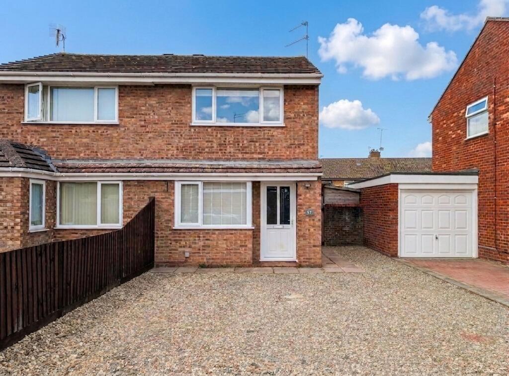 2 bed Semi Detached for rent in Evesham. From Johnsons Property Consultants - Evesham
