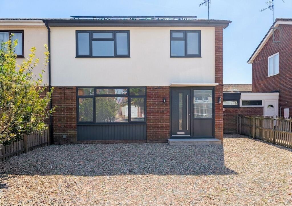3 bed Semi Detached for rent in Honeybourne. From Johnsons Property Consultants - Evesham 3 bed Semi Detached for rent in Honeybourne. From Johnsons Property Consultants - Evesham