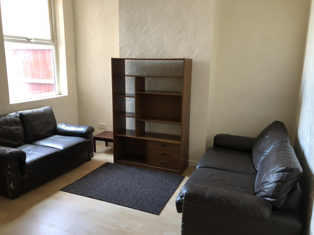 4 bed House Share for rent in Birmingham. From Spectra Property Services - Kings Heath 4 bed House Share for rent in Birmingham. From Spectra Property Services - Kings Heath