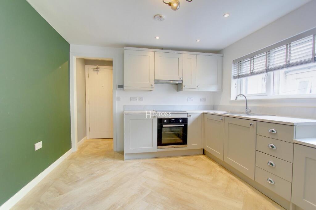 4 bed Studio for rent in Cardiff. From Hentons - Cardiff 4 bed Studio for rent in Cardiff. From Hentons - Cardiff