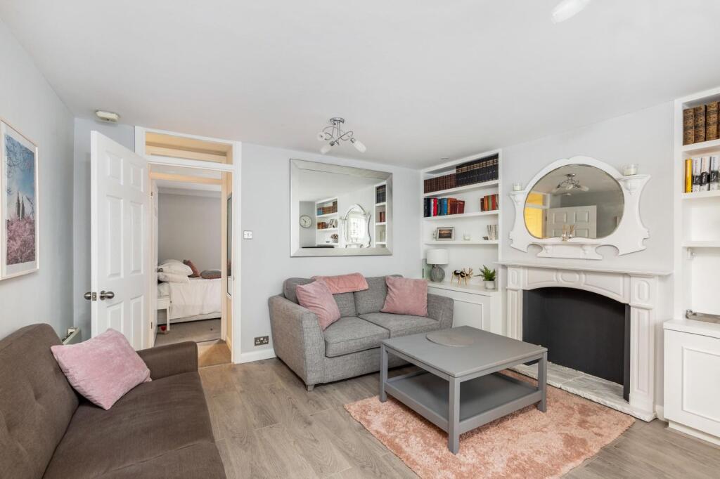 1 bed 1st Floor Flat for rent in London. From Kinleigh Folkard & Hayward - Sales - Fulham and Chelsea