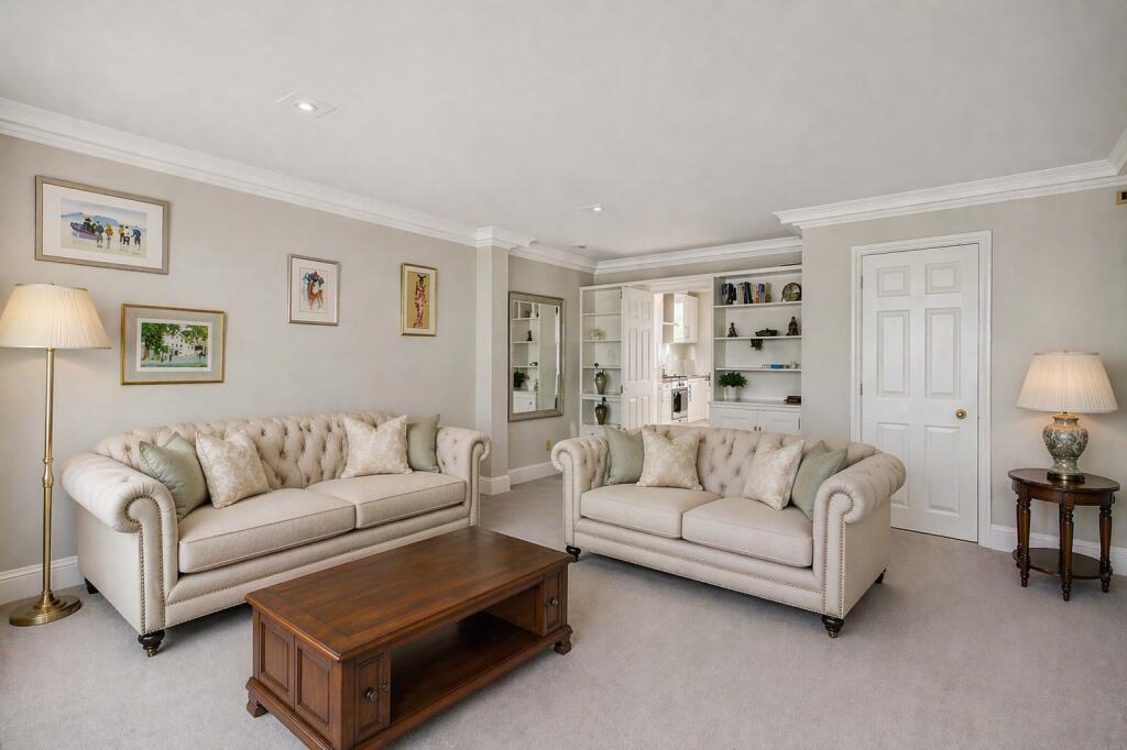 2 bed 1st Floor Flat for rent in London. From Kinleigh Folkard & Hayward - Sales - Fulham and Chelsea