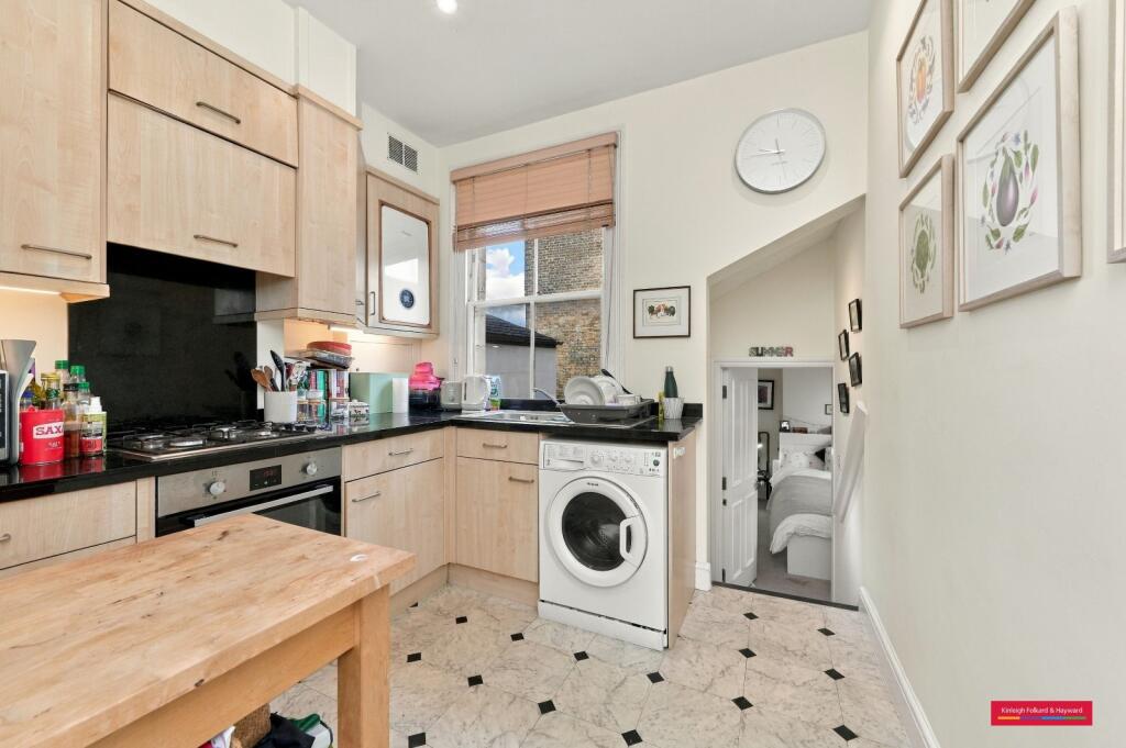 2 bed 1st Floor Flat for rent in Fulham. From Kinleigh Folkard & Hayward - Sales - Fulham and Chelsea