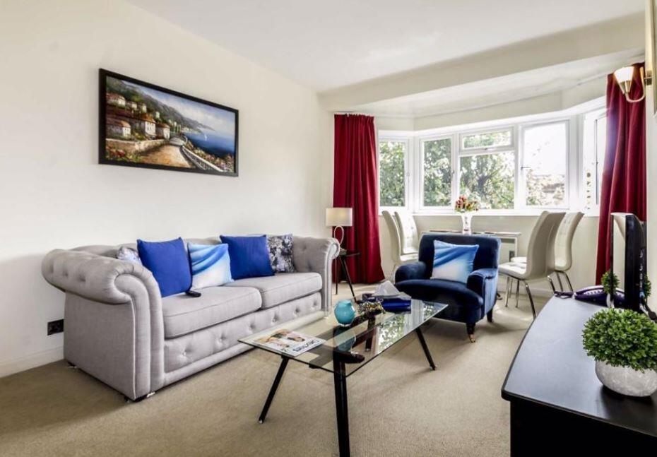 1 bed 1st Floor Flat for rent in London. From Kinleigh Folkard & Hayward - Sales - Fulham and Chelsea