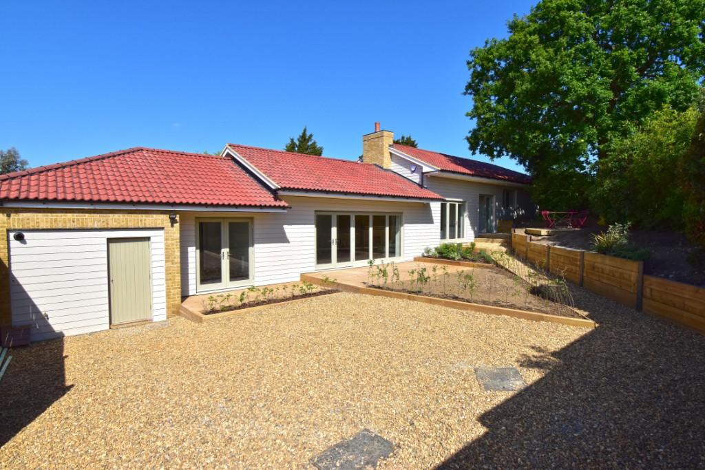 3 bed Detached bungalow for rent in Lower Nazeing. From Jean Hennighan Properties - Broxbourne
