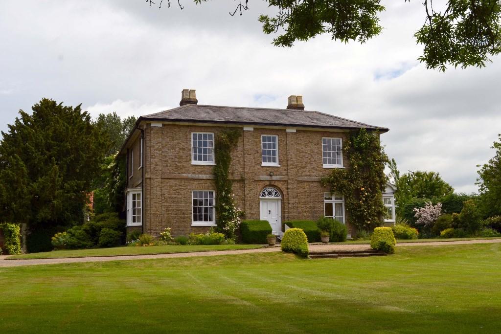 6 bed Detached for rent in Standon. From Jean Hennighan Properties - Broxbourne