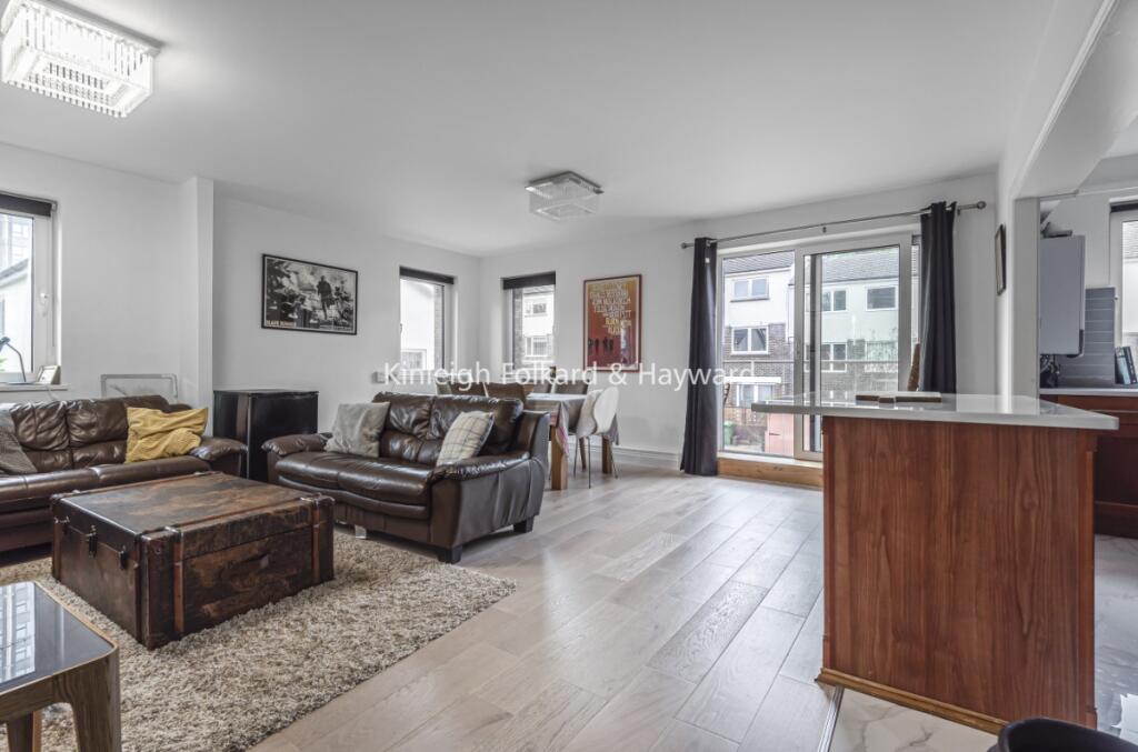 2 bed Flat for rent in Hampstead. From Kinleigh Folkard & Hayward