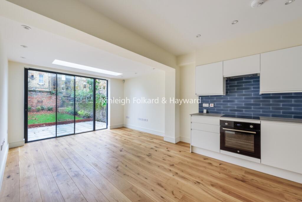 2 bed 1st Floor Flat for rent in London. From Kinleigh Folkard & Hayward - Sales - Belsize Park