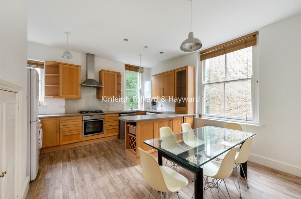3 bed 1st Floor Flat for rent in London. From Kinleigh Folkard & Hayward - Sales - Belsize Park