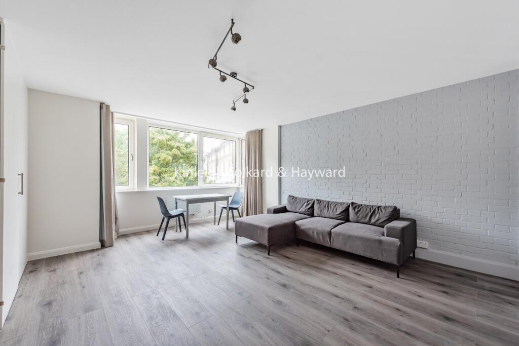 4 bed 1st Floor Flat for rent in Hampstead. From Kinleigh Folkard & Hayward - Sales - Belsize Park 4 bed 1st Floor Flat for rent in Hampstead. From Kinleigh Folkard & Hayward - Sales - Belsize Park