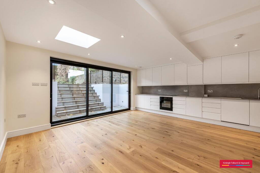 2 bed 1st Floor Flat for rent in London. From Kinleigh Folkard & Hayward - Sales - Belsize Park